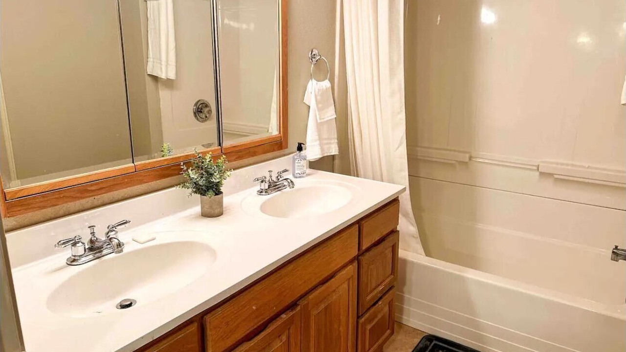 Photo of Bathroom in Nauvoo