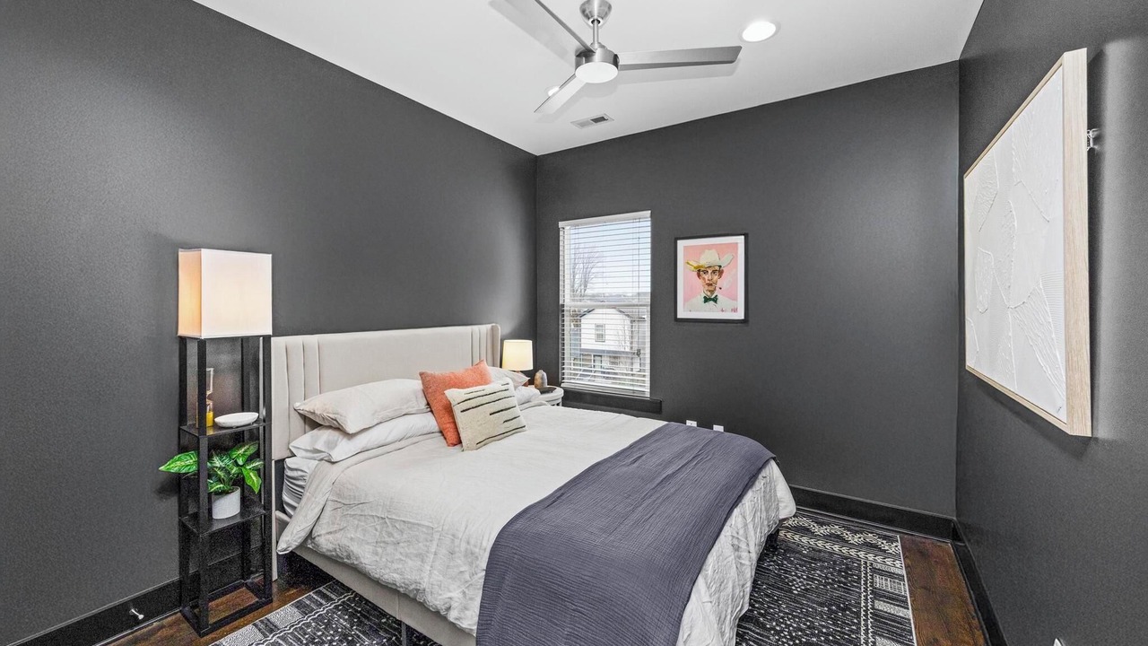 Photo of Bedroom in Urbandale Nations