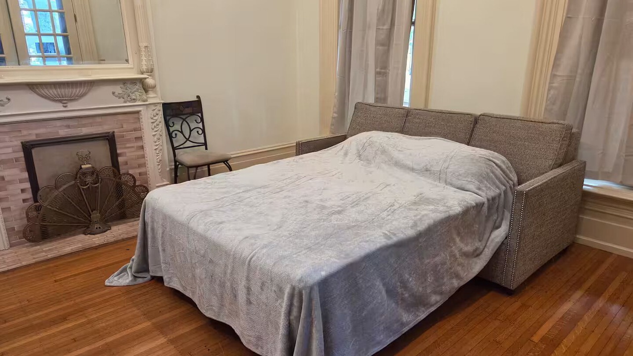 Photo of Bedroom in Downtown Springfield