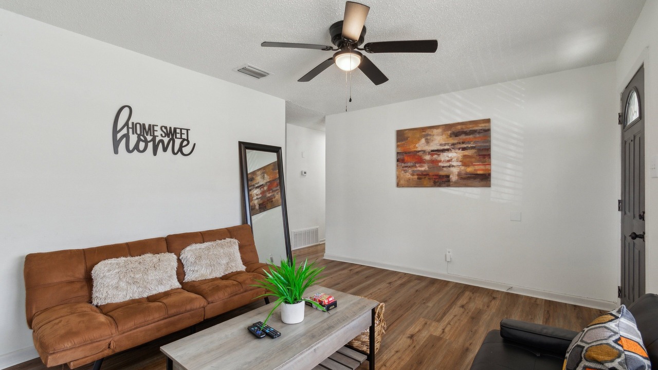 Photo of Livingroom in Little Rock