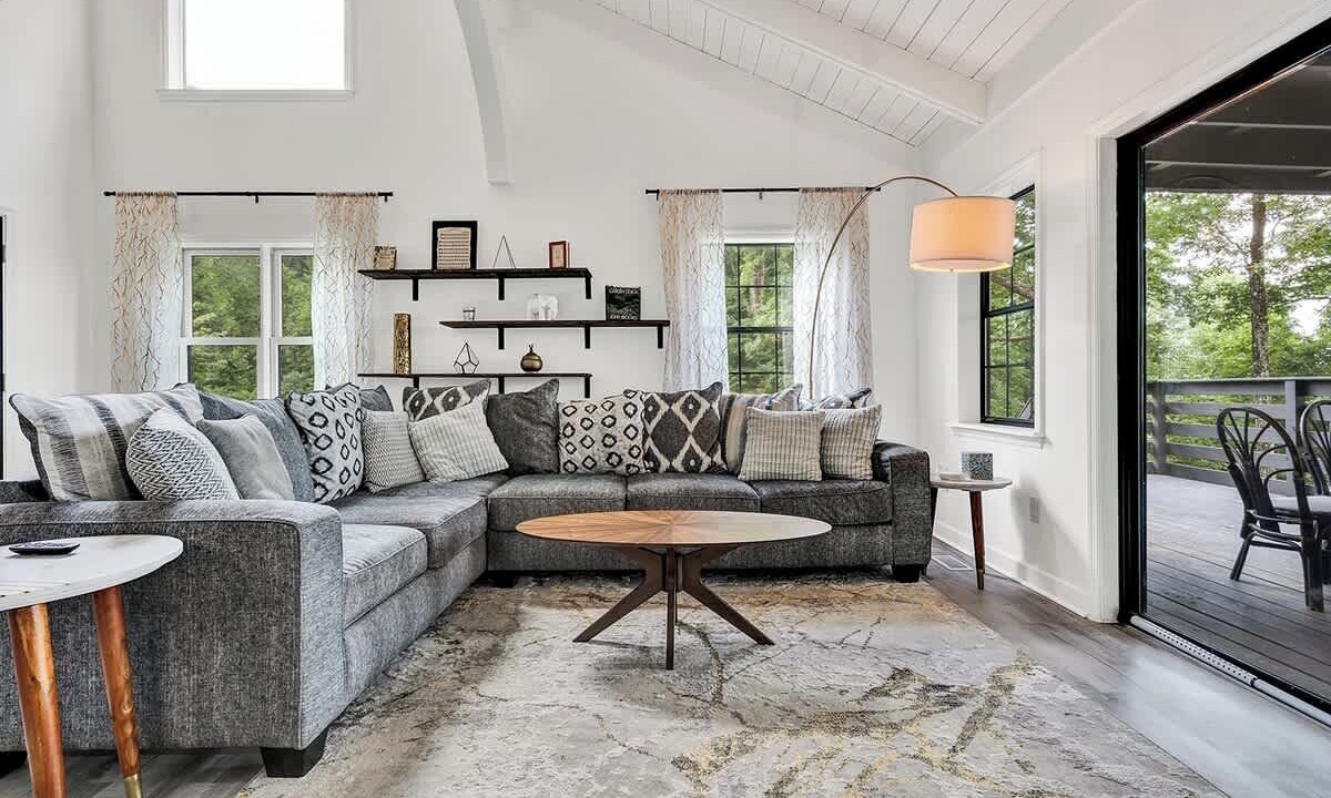 Photo of Bedroom in Sewanee
