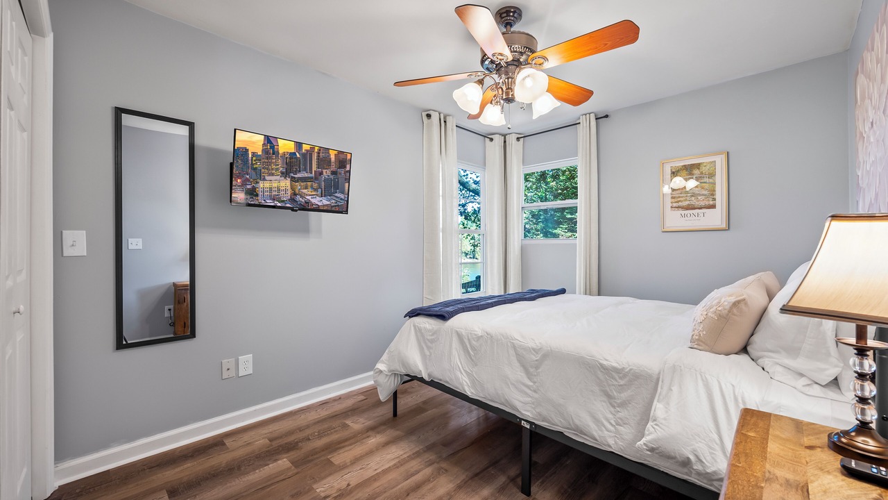 Photo of Bedroom in Opryland