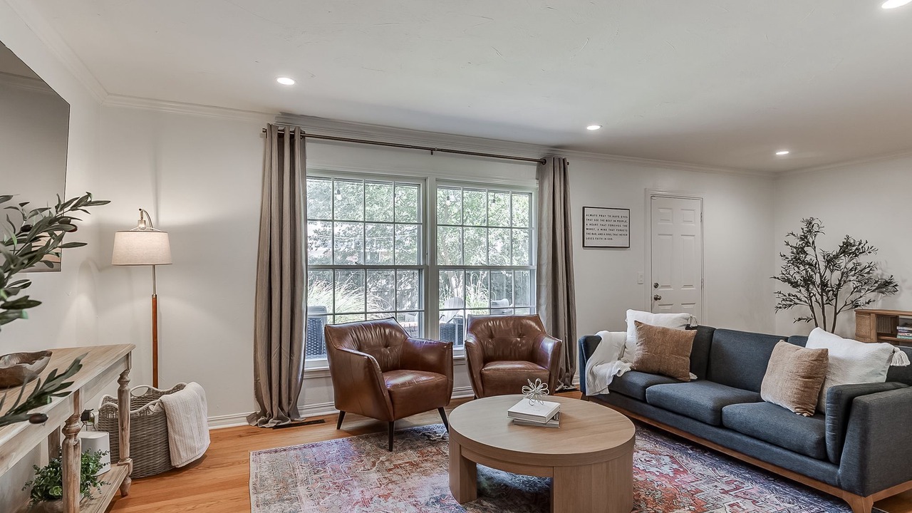 Photo of Livingroom in Central Oklahoma City