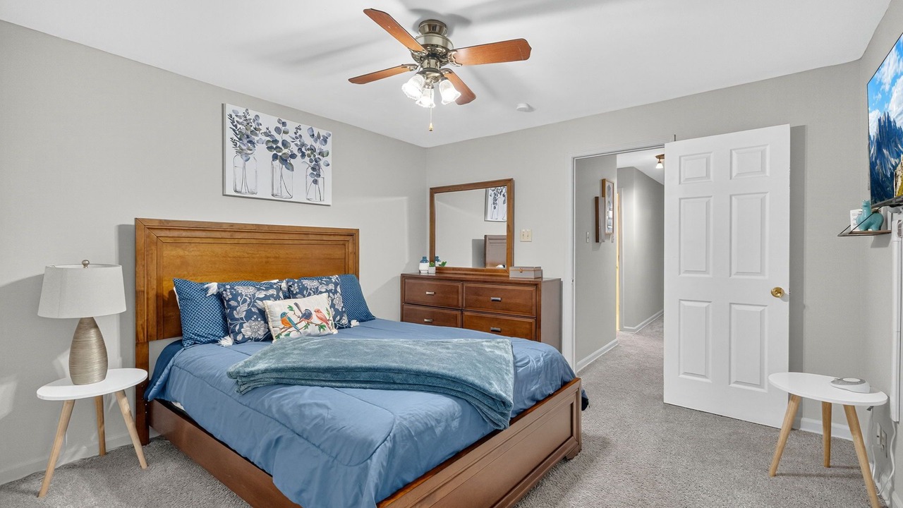 Photo of Bedroom in Maryville