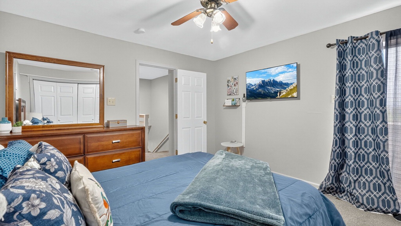 Photo of Bedroom in Maryville