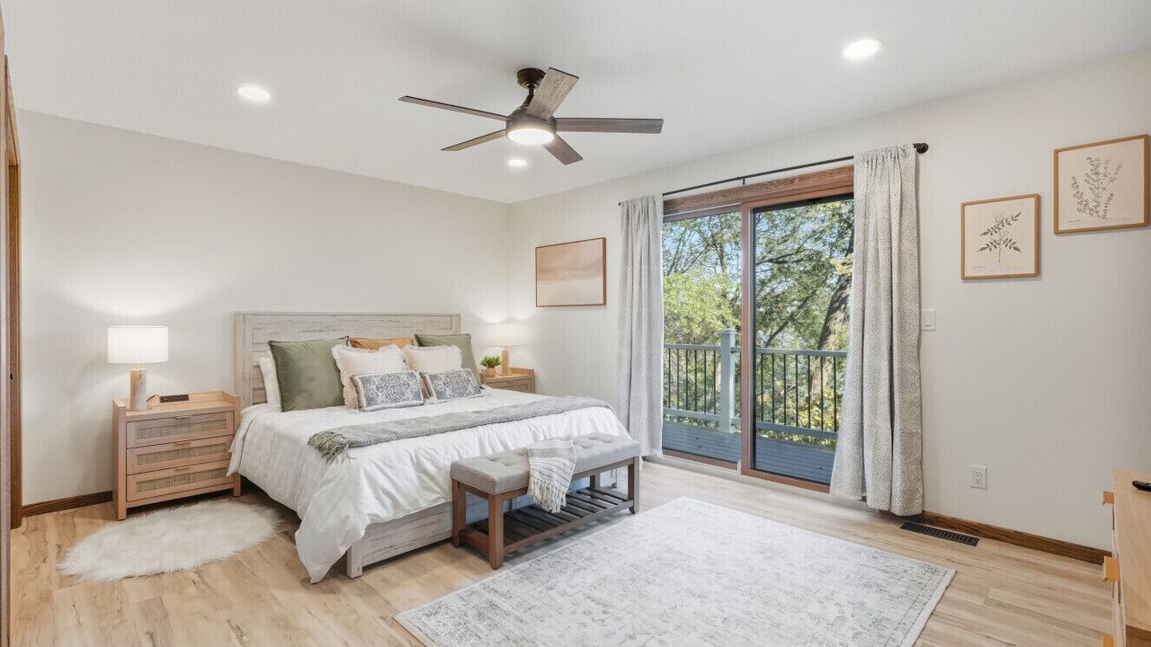 Photo of Bedroom in Hudson