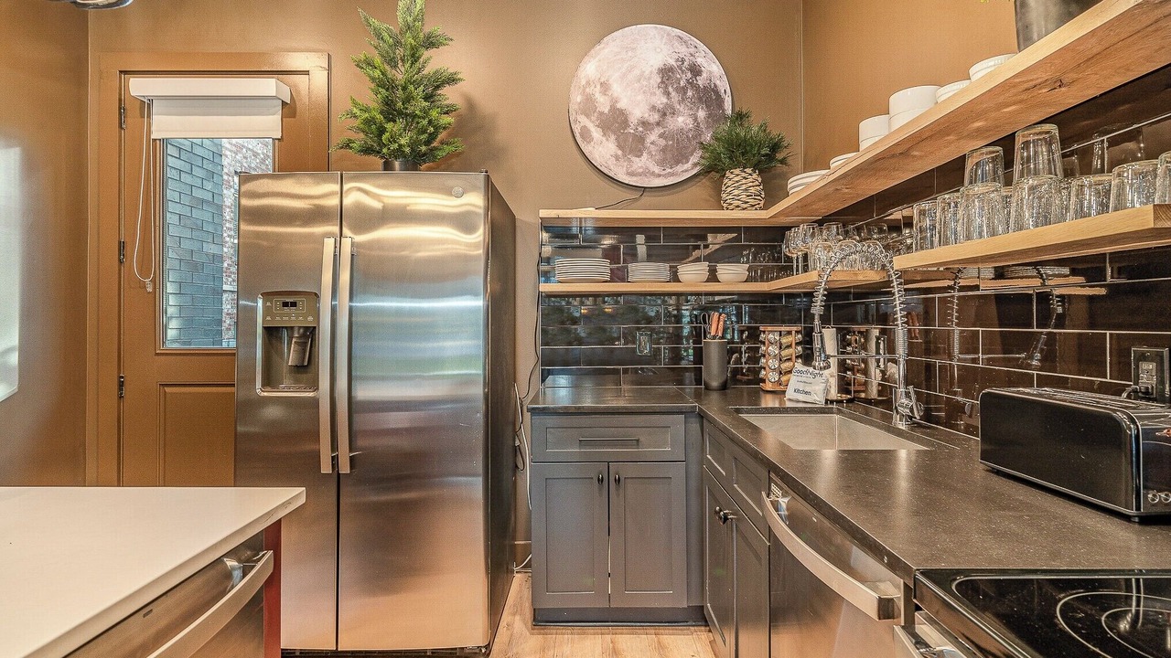 Photo of Kitchen in Music Row