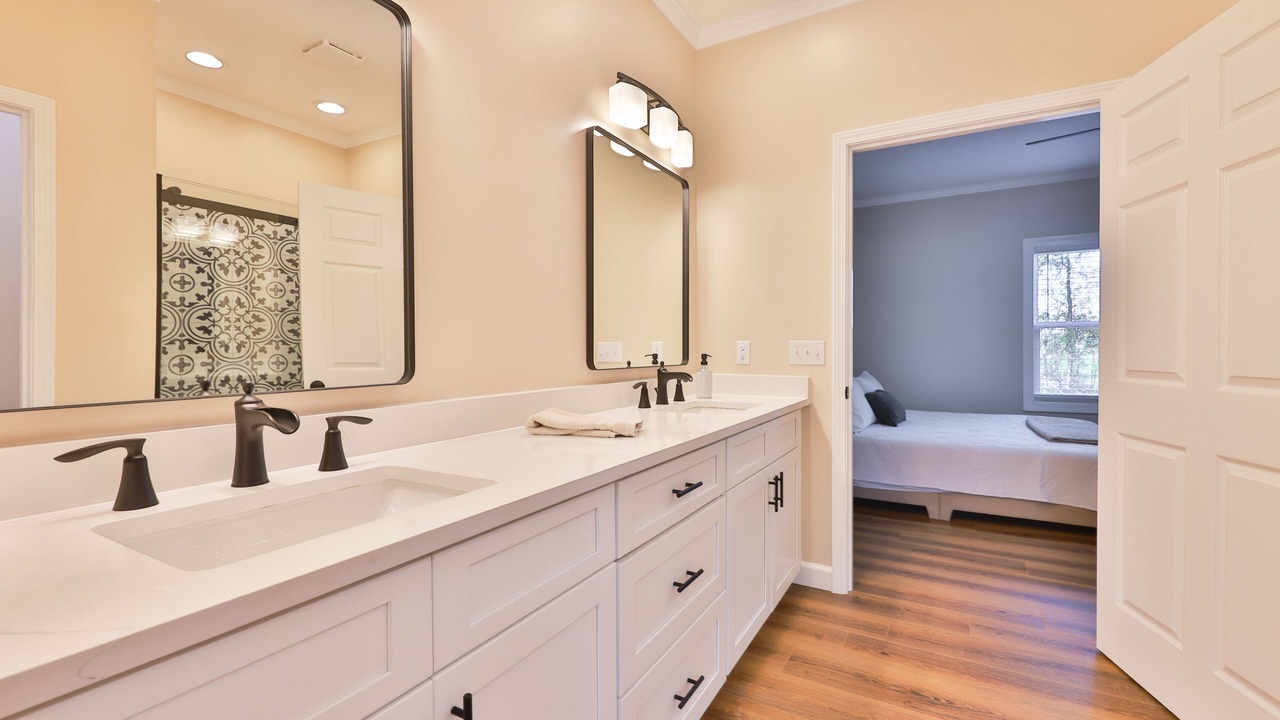 Photo of Bathroom in Martin