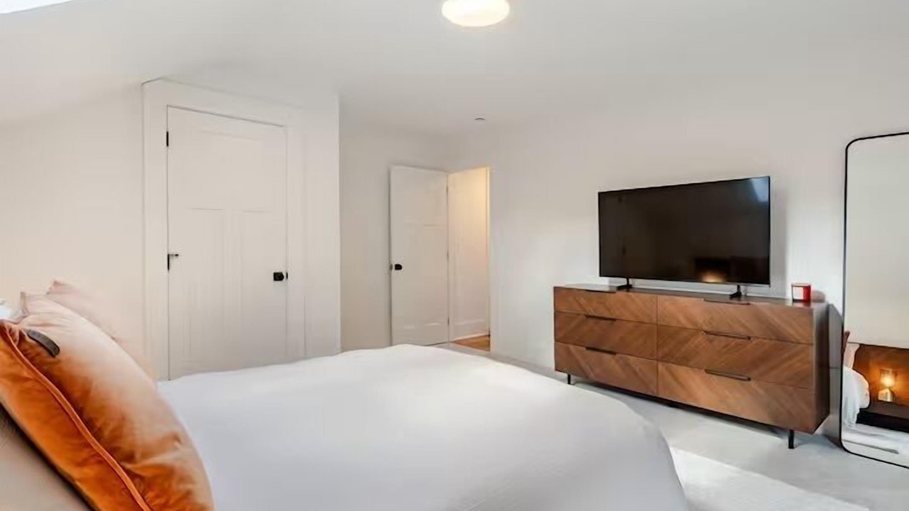 Photo of Bedroom in Knoxville