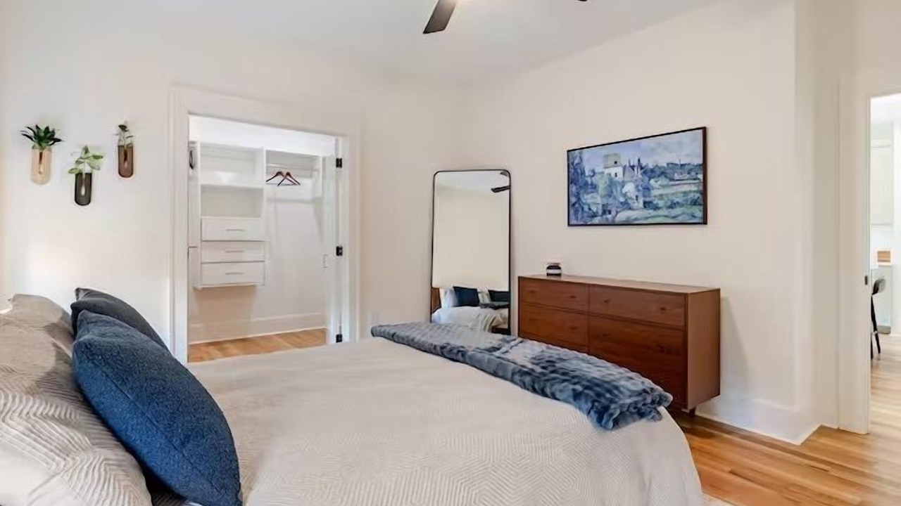 Photo of Bedroom in Knoxville