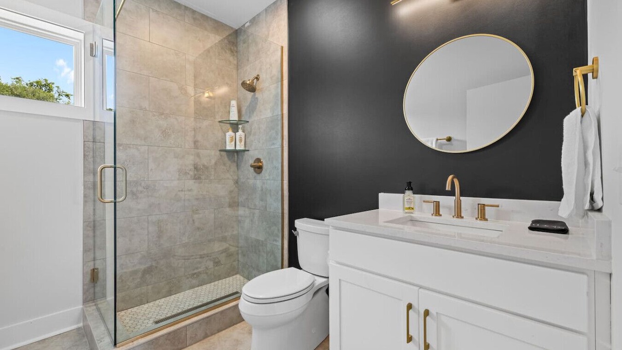 Photo of Bathroom in Talbot's Corner