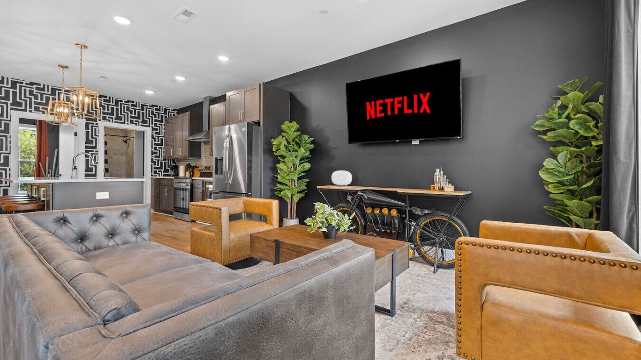 Photo of Livingroom in Talbot's Corner