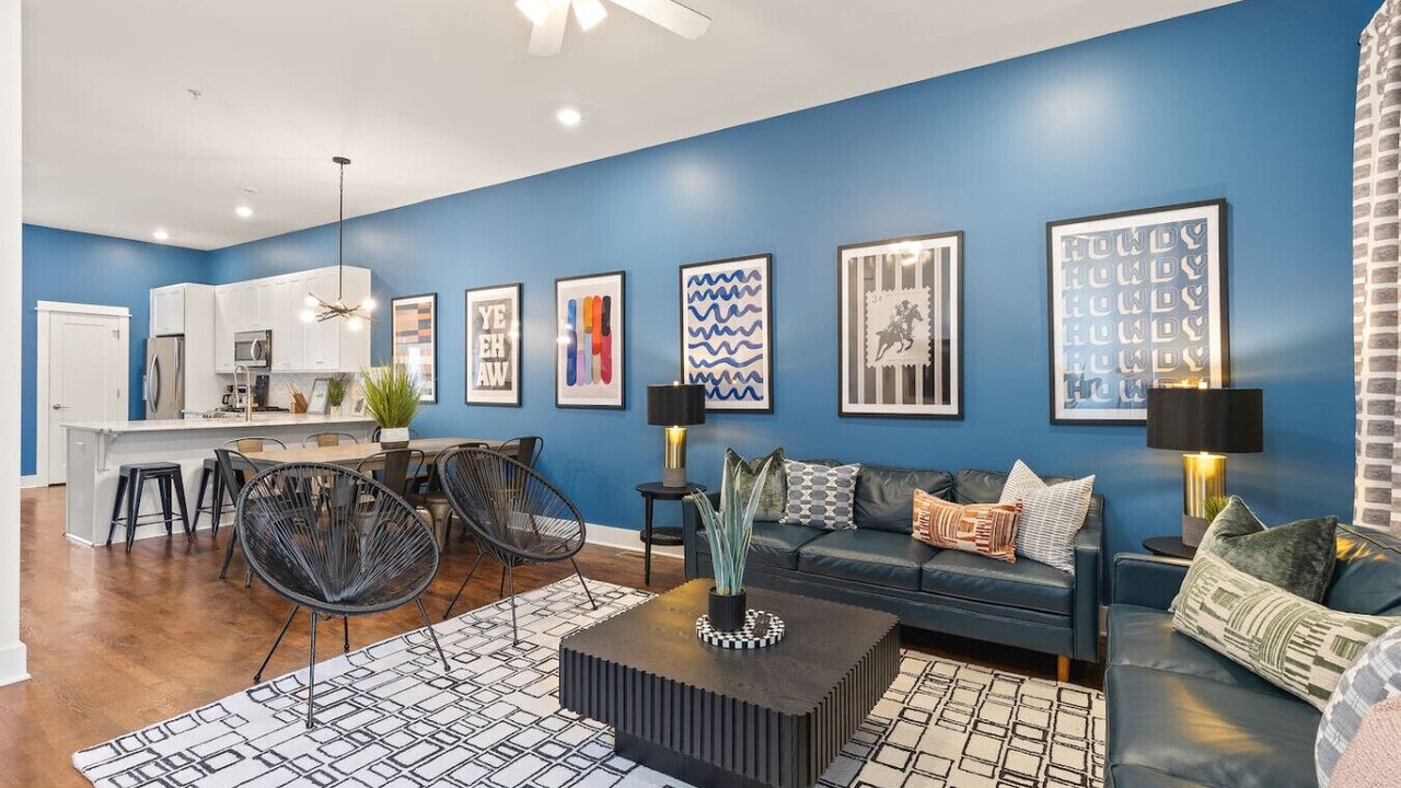 Photo of Bedroom in Hillsboro West End