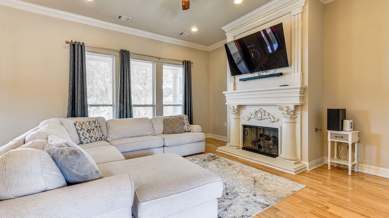 Photo of Livingroom in Denham Springs