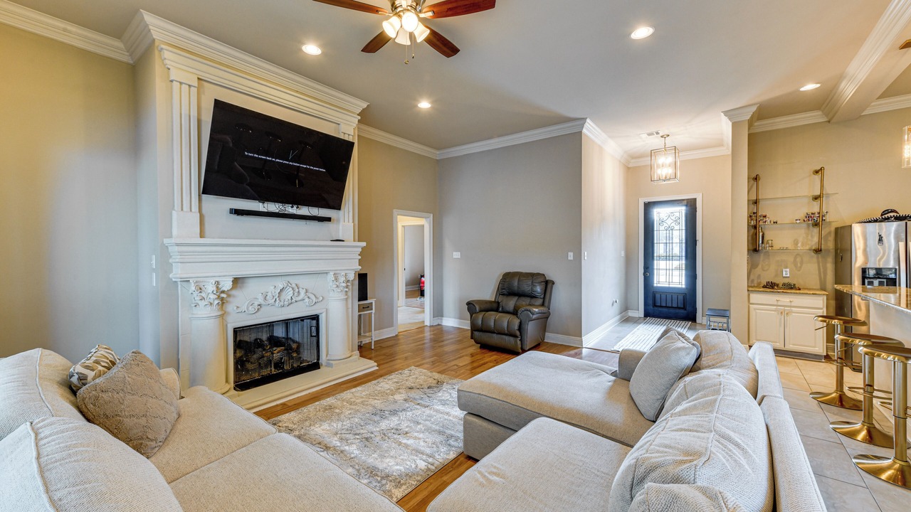 Photo of Livingroom in Denham Springs