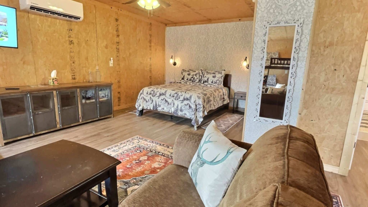 Photo of Livingroom in Eureka Springs