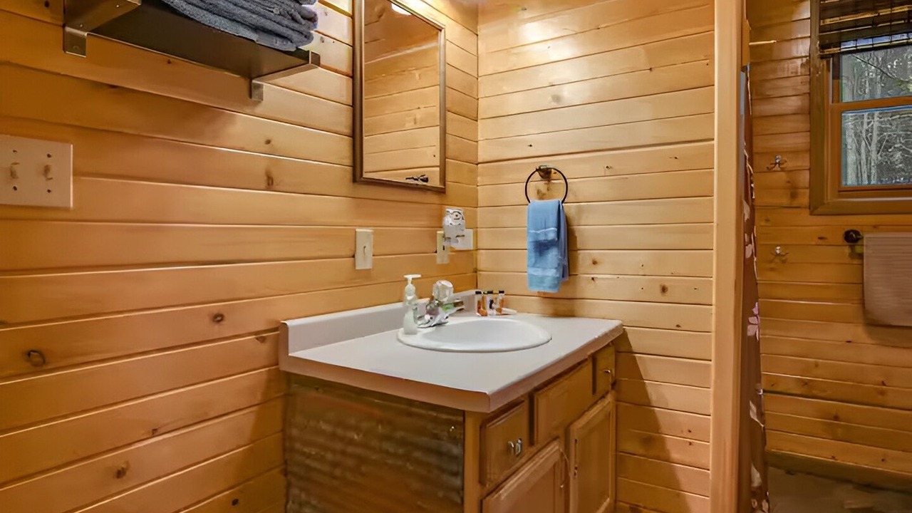 Photo of Bathroom in New Lisbon