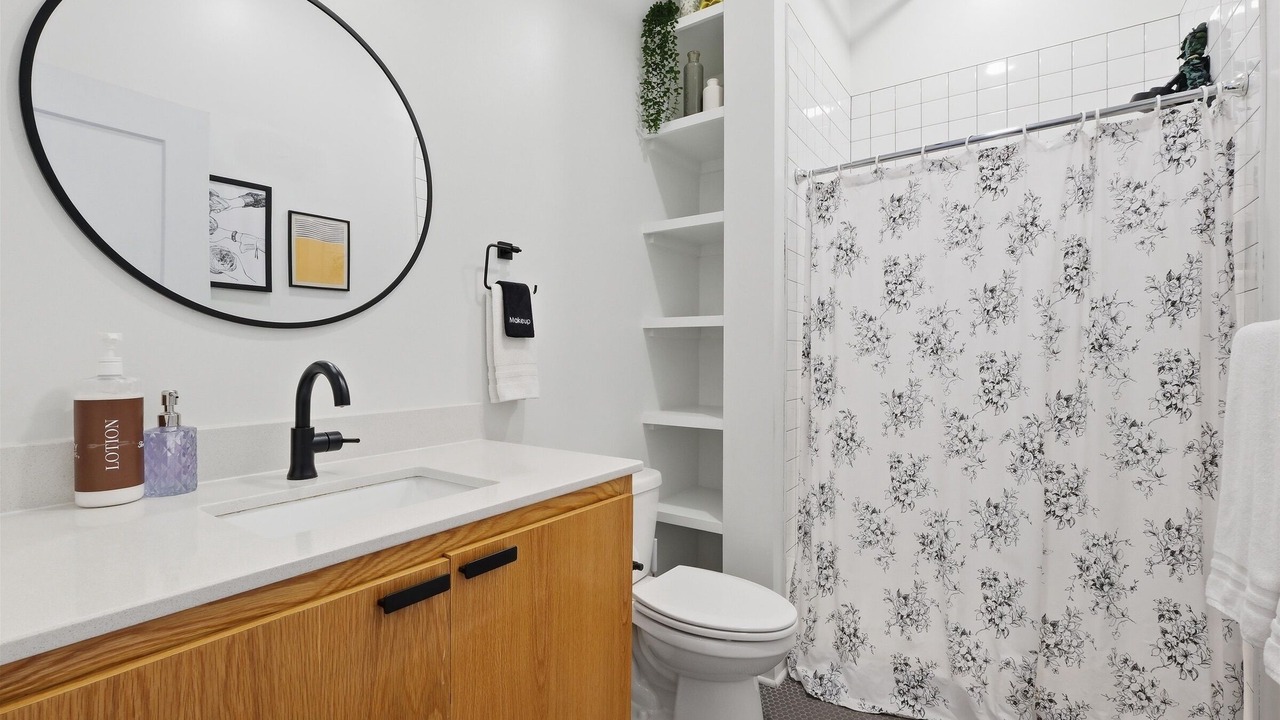 Photo of Bathroom in Crossroads Arts District