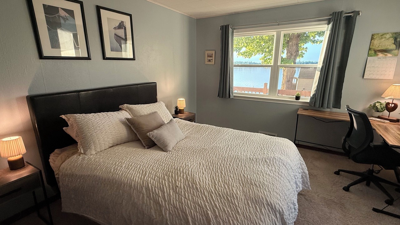 Photo of Bedroom in Lindstrom