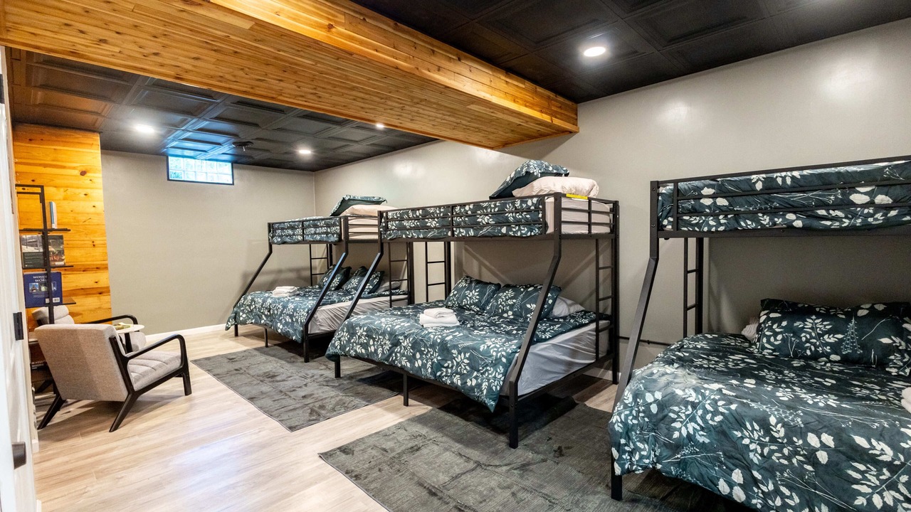 Photo of Bedroom in Sullivan