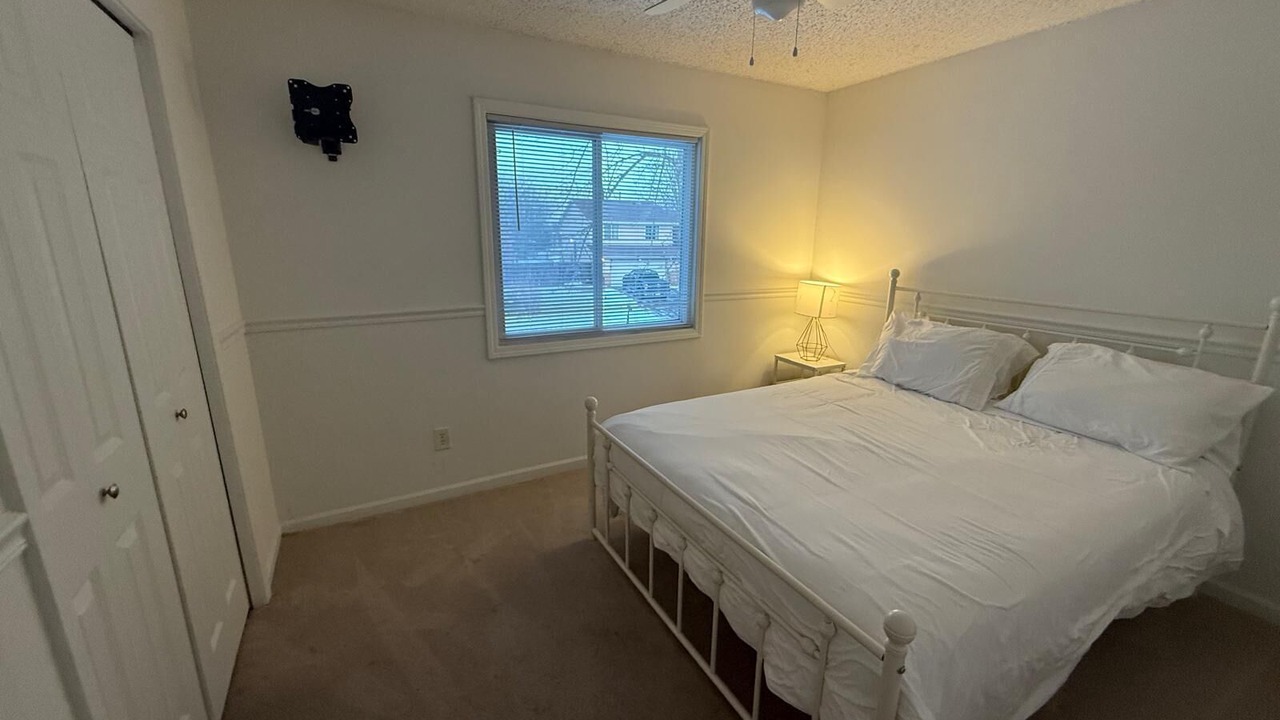 Photo of Bedroom in Burnsville