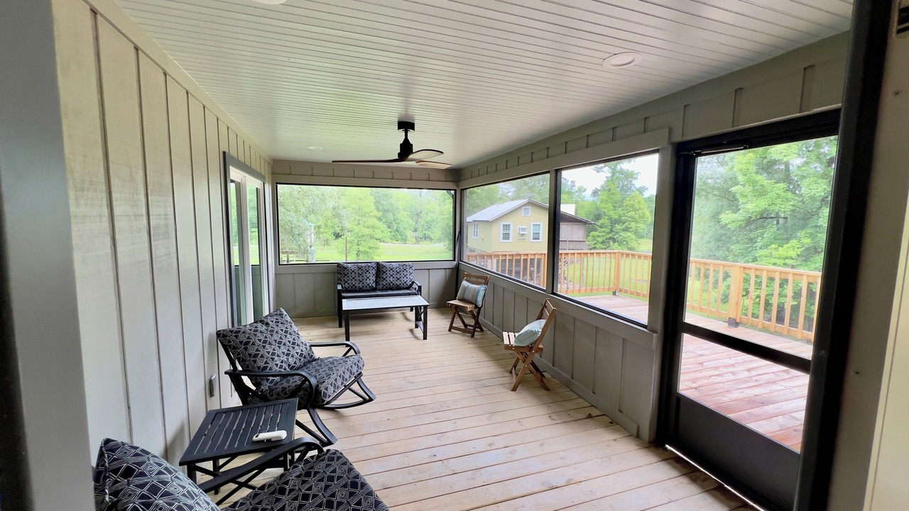 Photo of Livingroom in Denham Springs