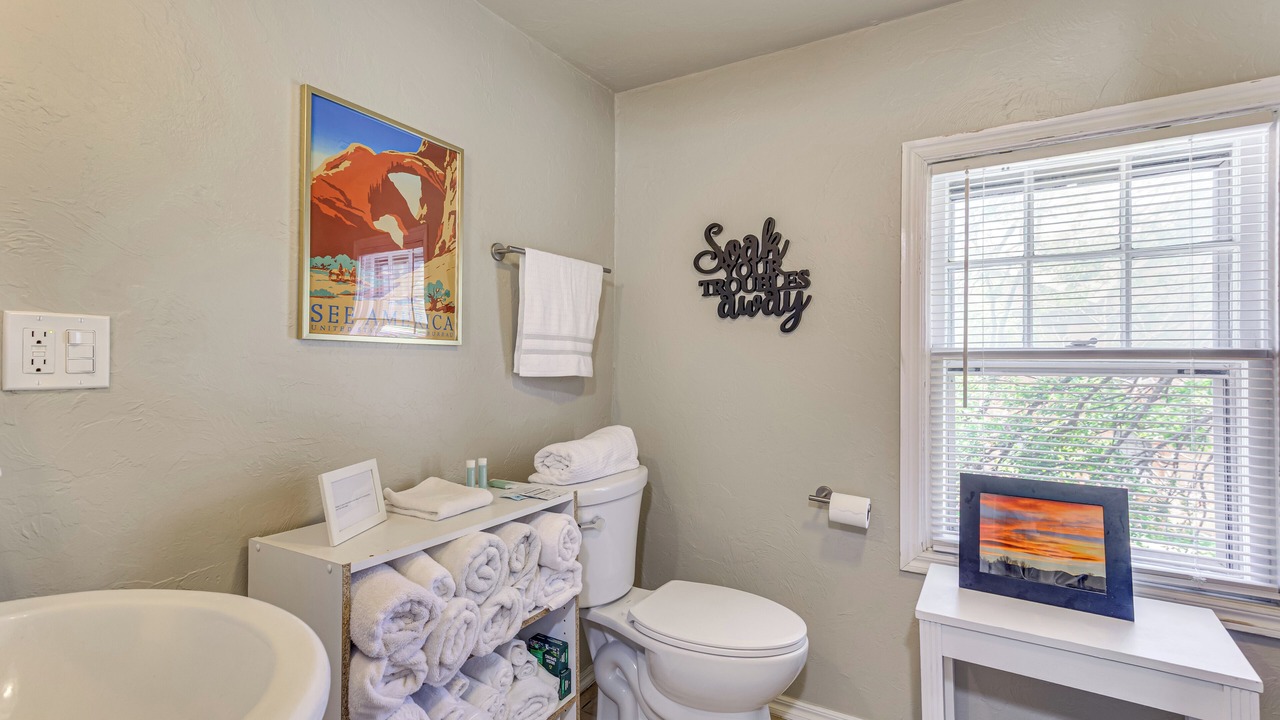Photo of Bathroom in Central Oklahoma City