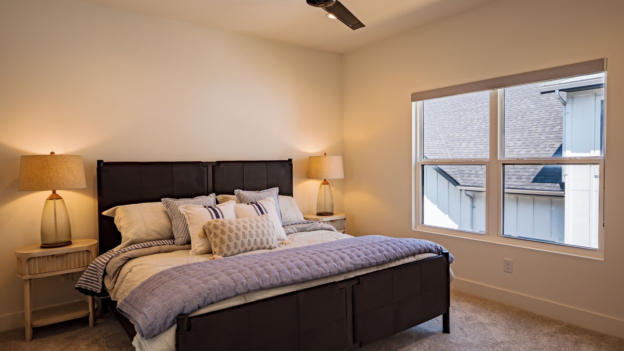 Photo of Bedroom in Downtown