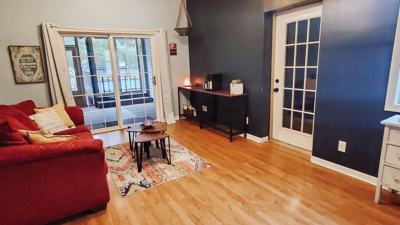 Photo of Livingroom in Mineral Point
