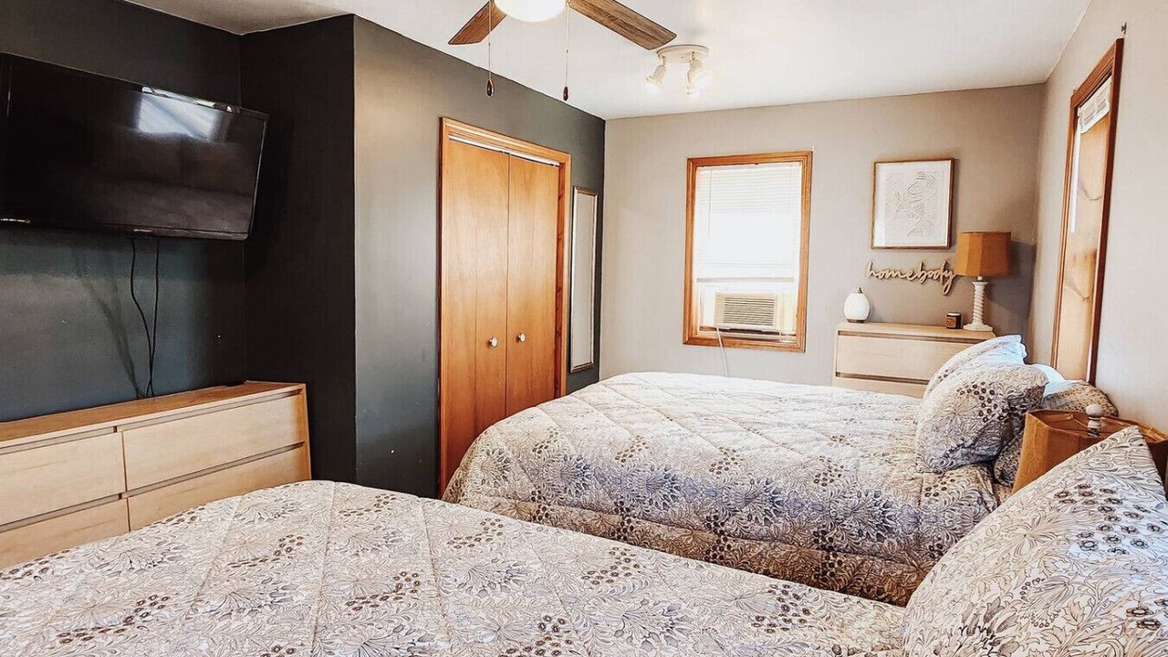 Photo of Bedroom in Mineral Point