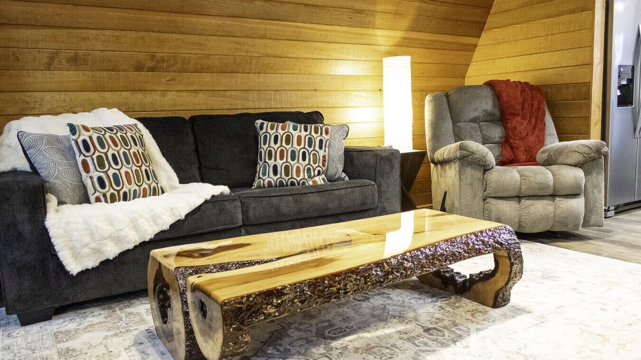 Photo of Livingroom in Jones Mills