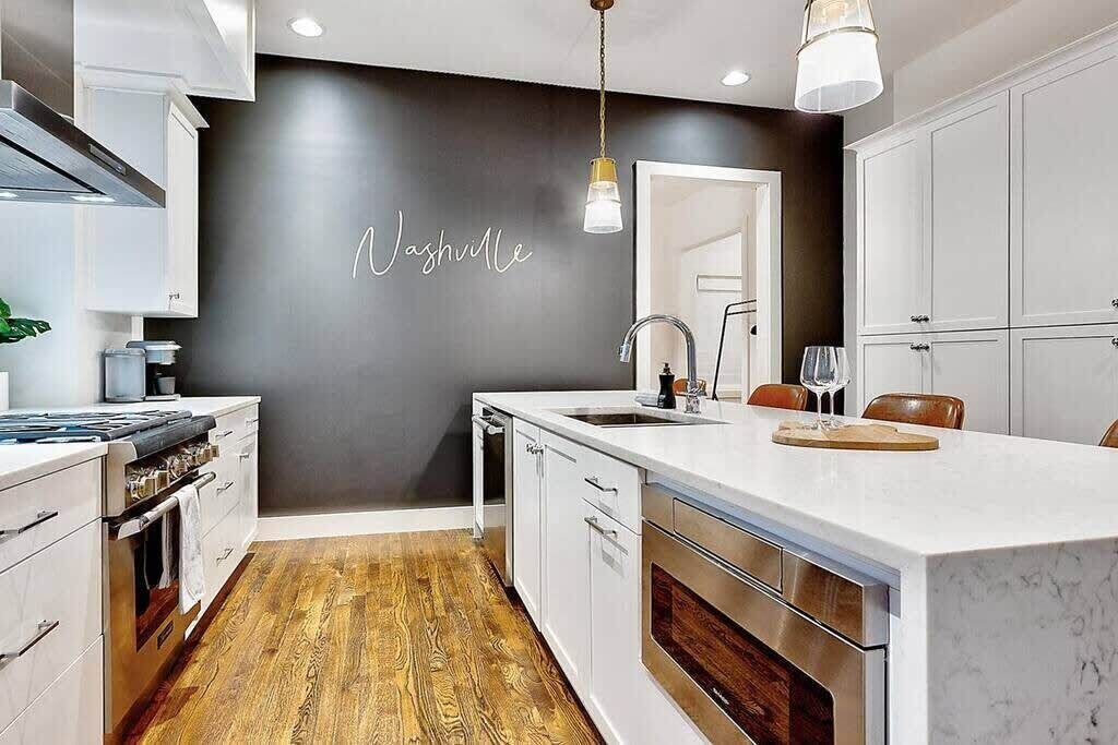 Photo of Kitchen in Hillsboro West End