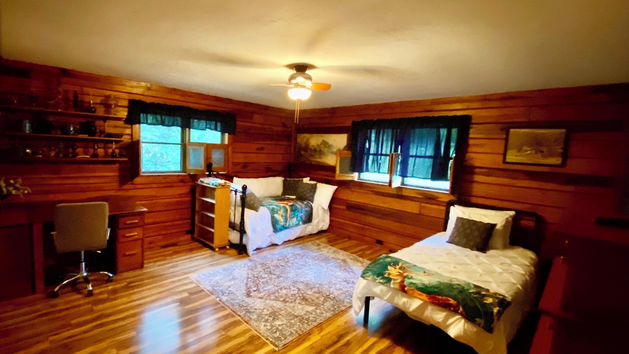 Photo of Bedroom in Williams