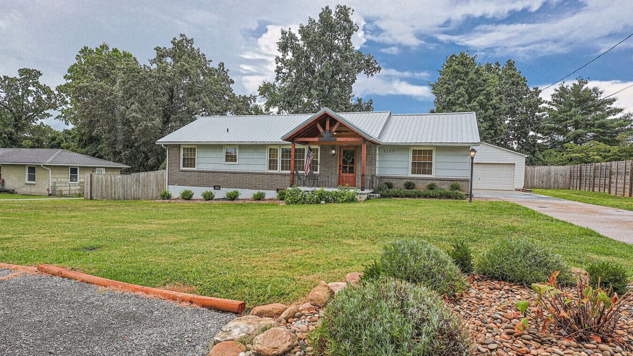 Photo of Outdoor in Knoxville