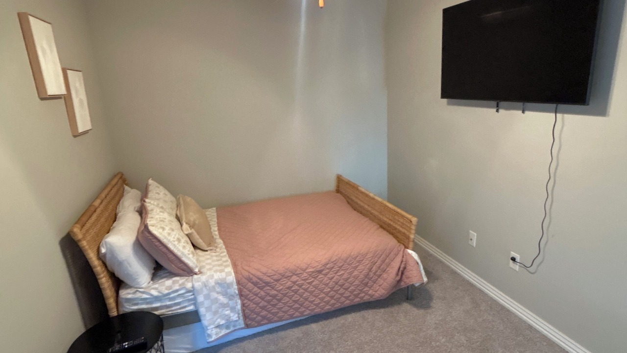 Photo of Bedroom in Springdale