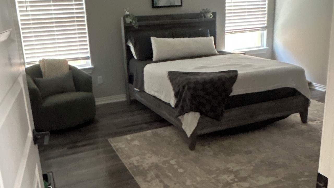 Photo of Bedroom in Springdale