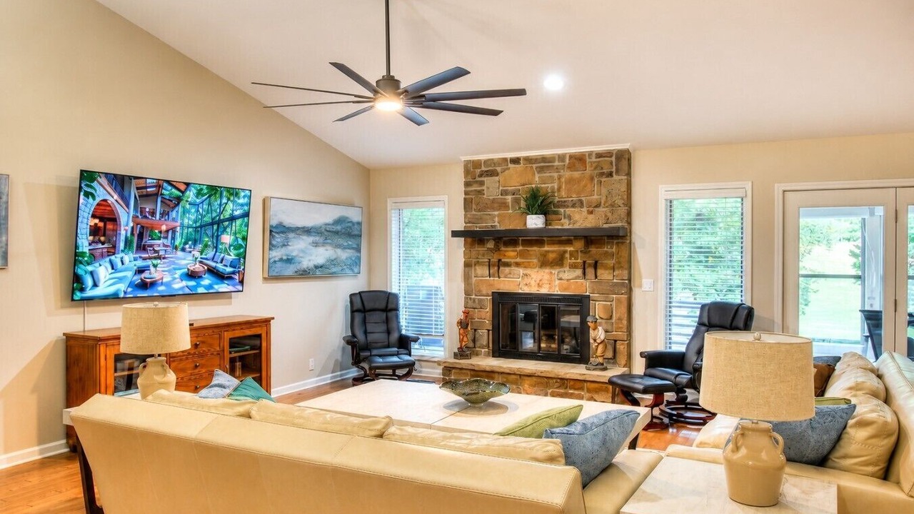 Photo of Livingroom in Hot Springs Village
