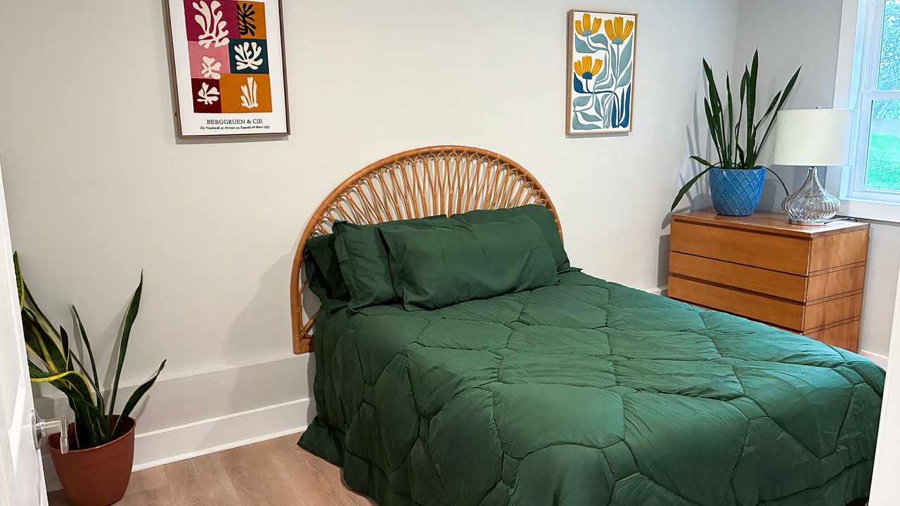 Photo of Bedroom in Inglewood