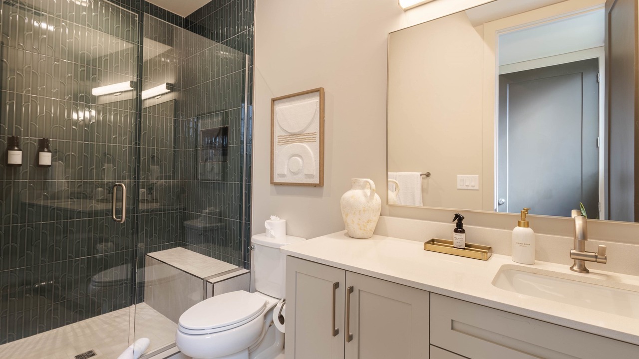 Photo of Bathroom in Historic Edgefield