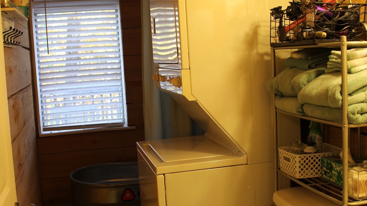 Photo of Bathroom in Almo