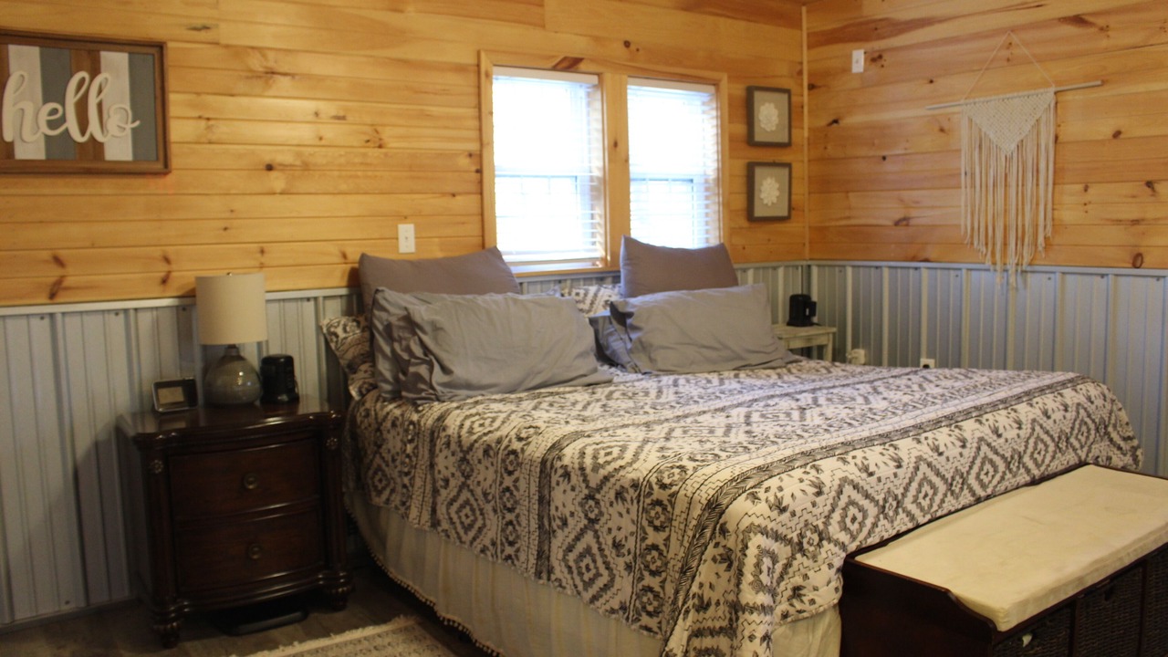 Photo of Bedroom in Almo