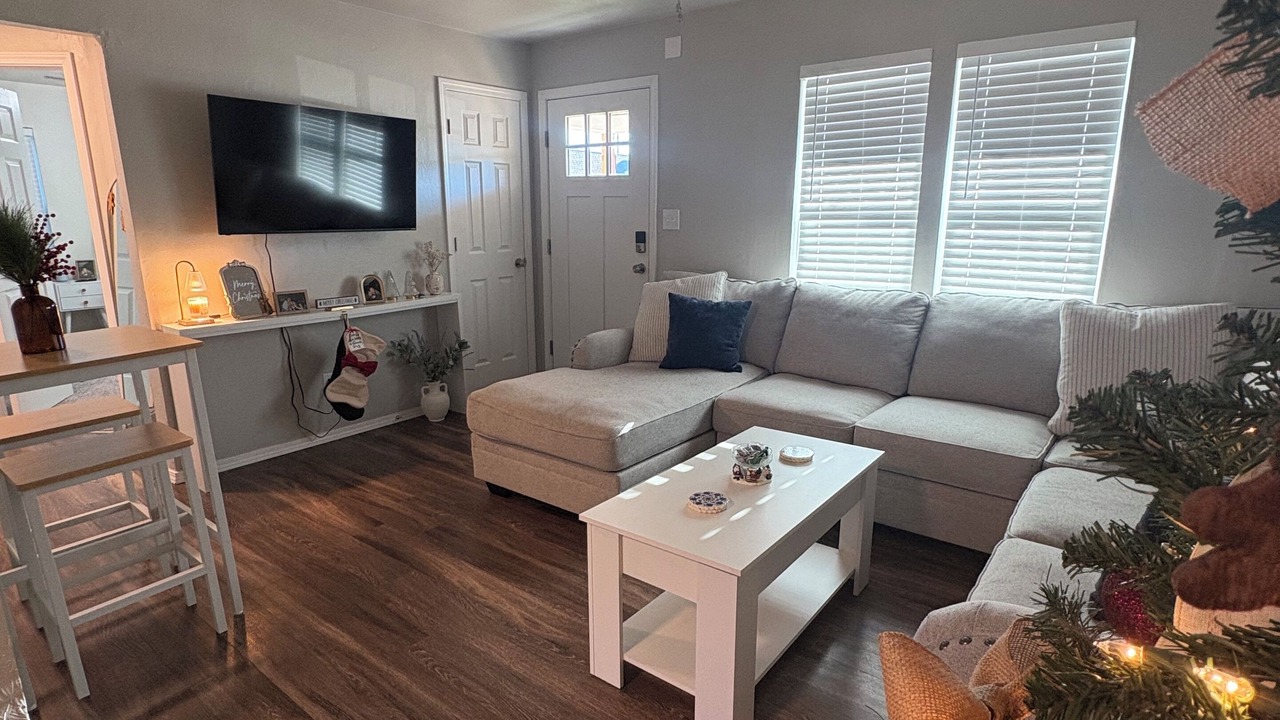 Photo of Livingroom in Midwest City