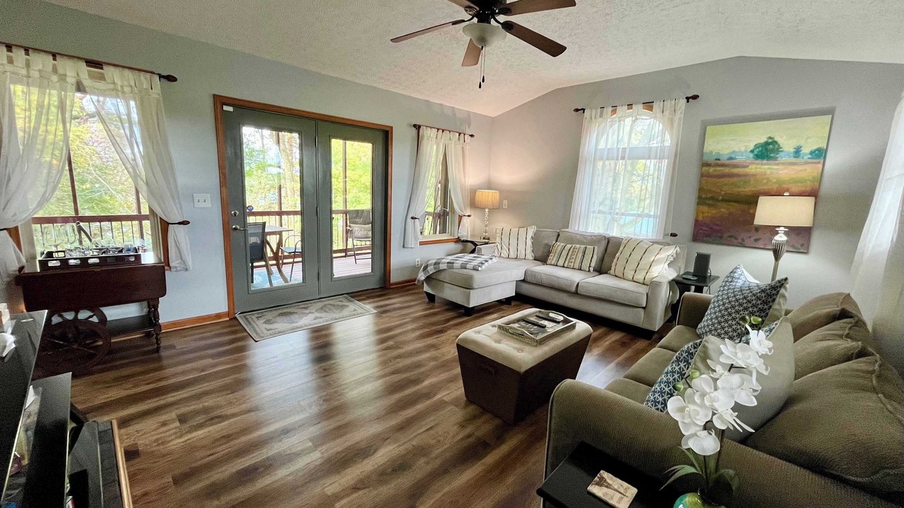 Photo of Livingroom in Scottsville