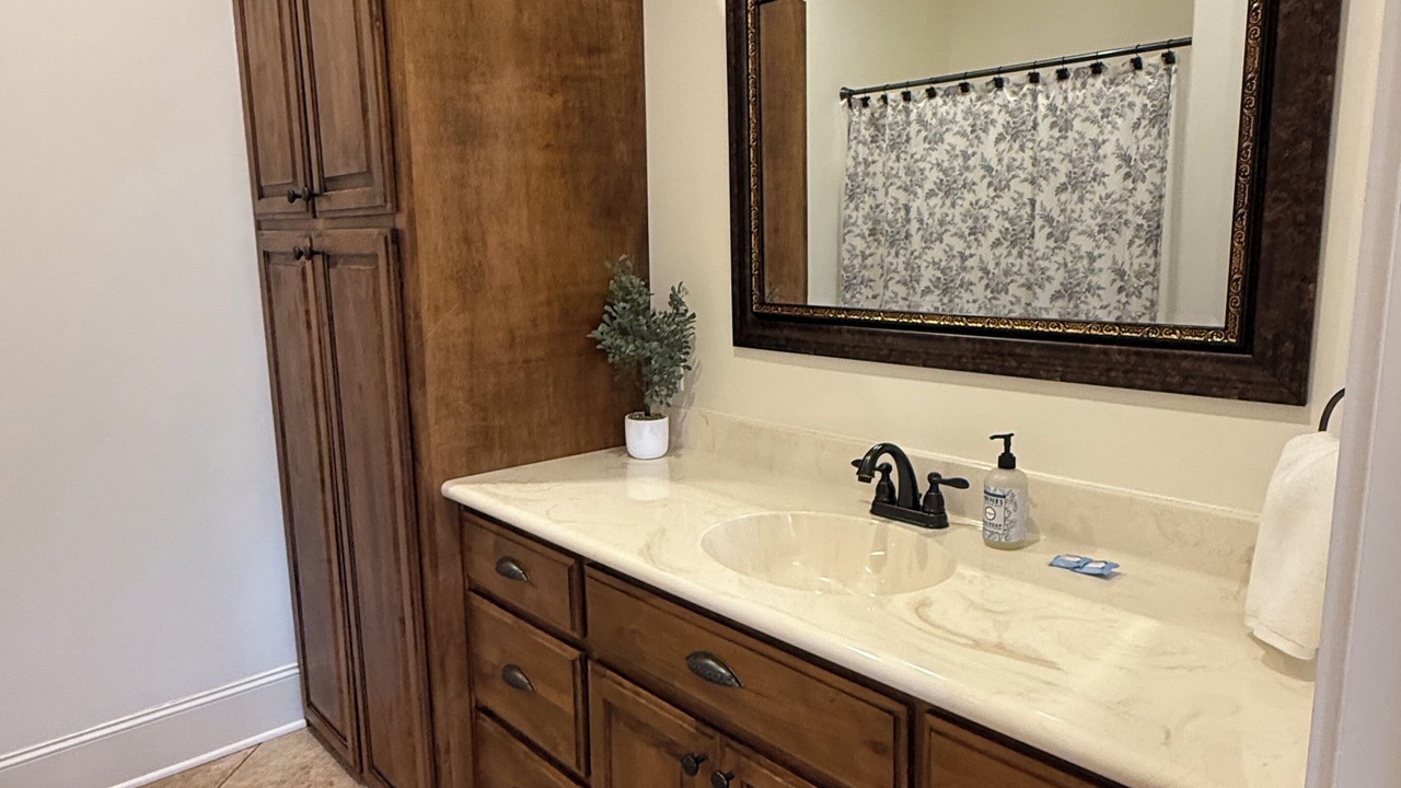 Photo of Bathroom in Morris Chapel