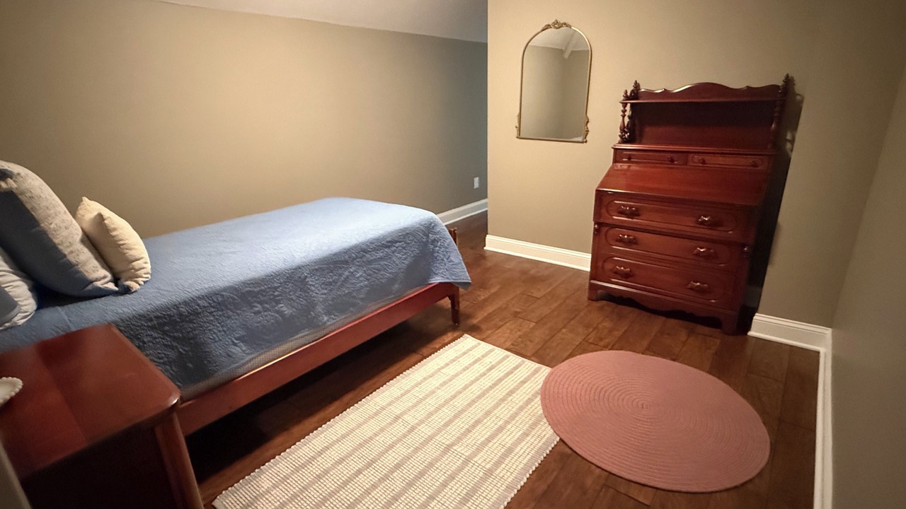 Photo of Bedroom in Morris Chapel