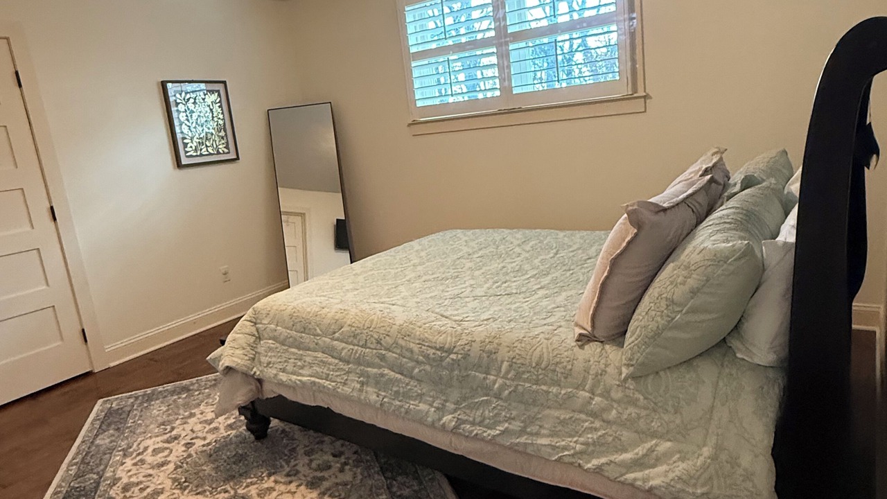 Photo of Bedroom in Morris Chapel