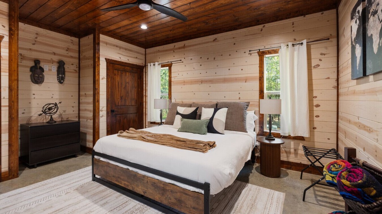 Photo of Bedroom in Pickens