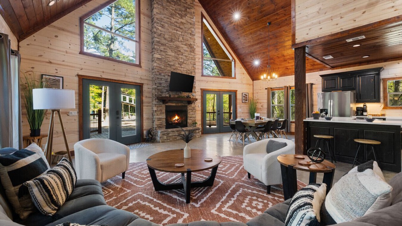 Photo of Livingroom in Pickens