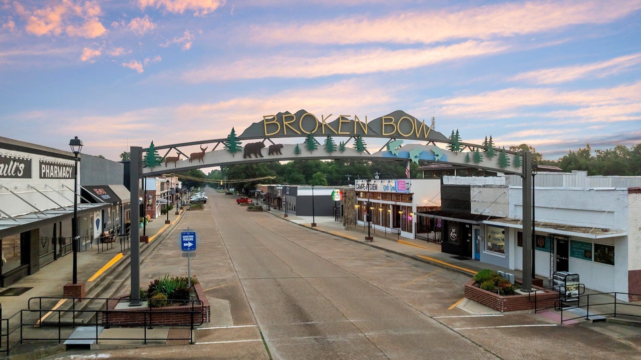 Photo of Others in Broken Bow