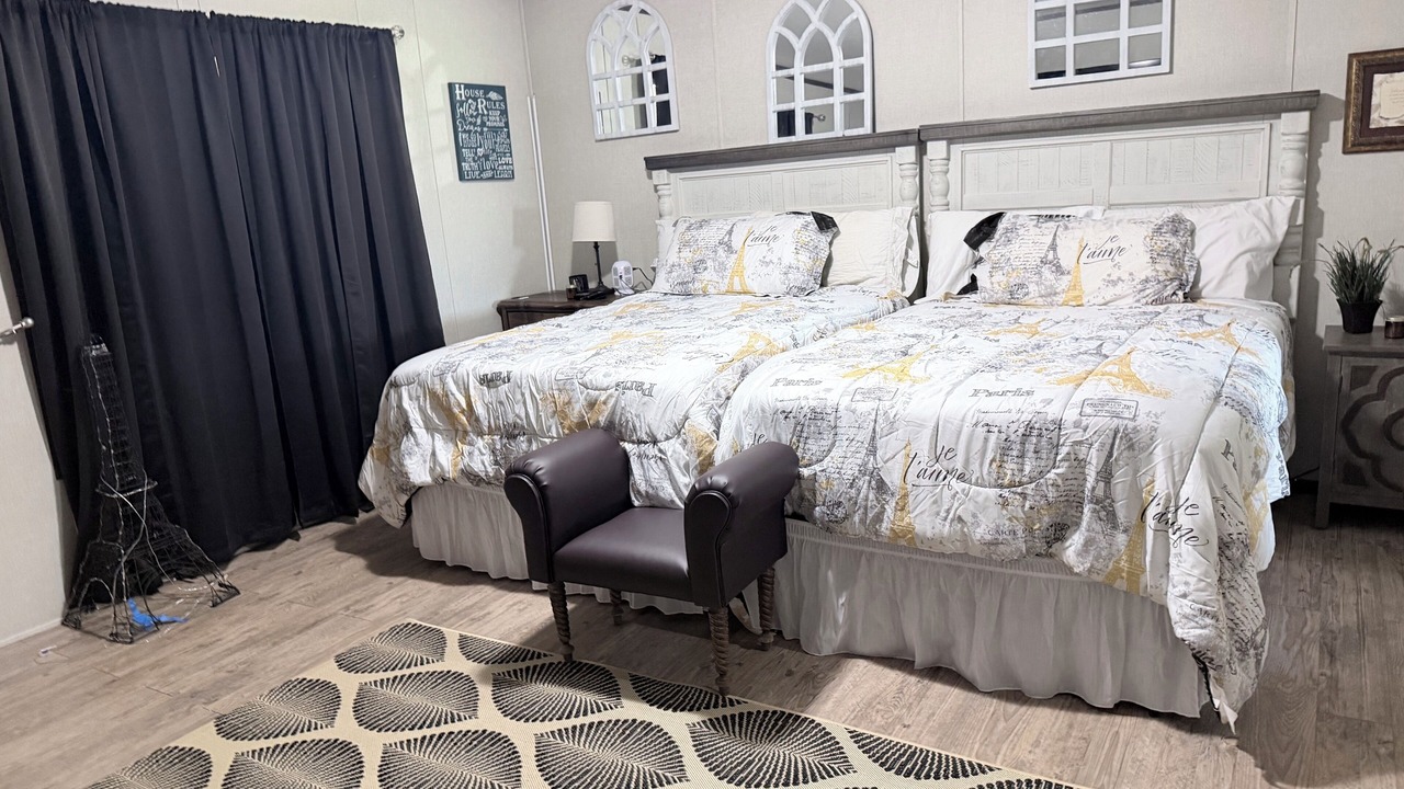 Photo of Bedroom in Ben Franklin